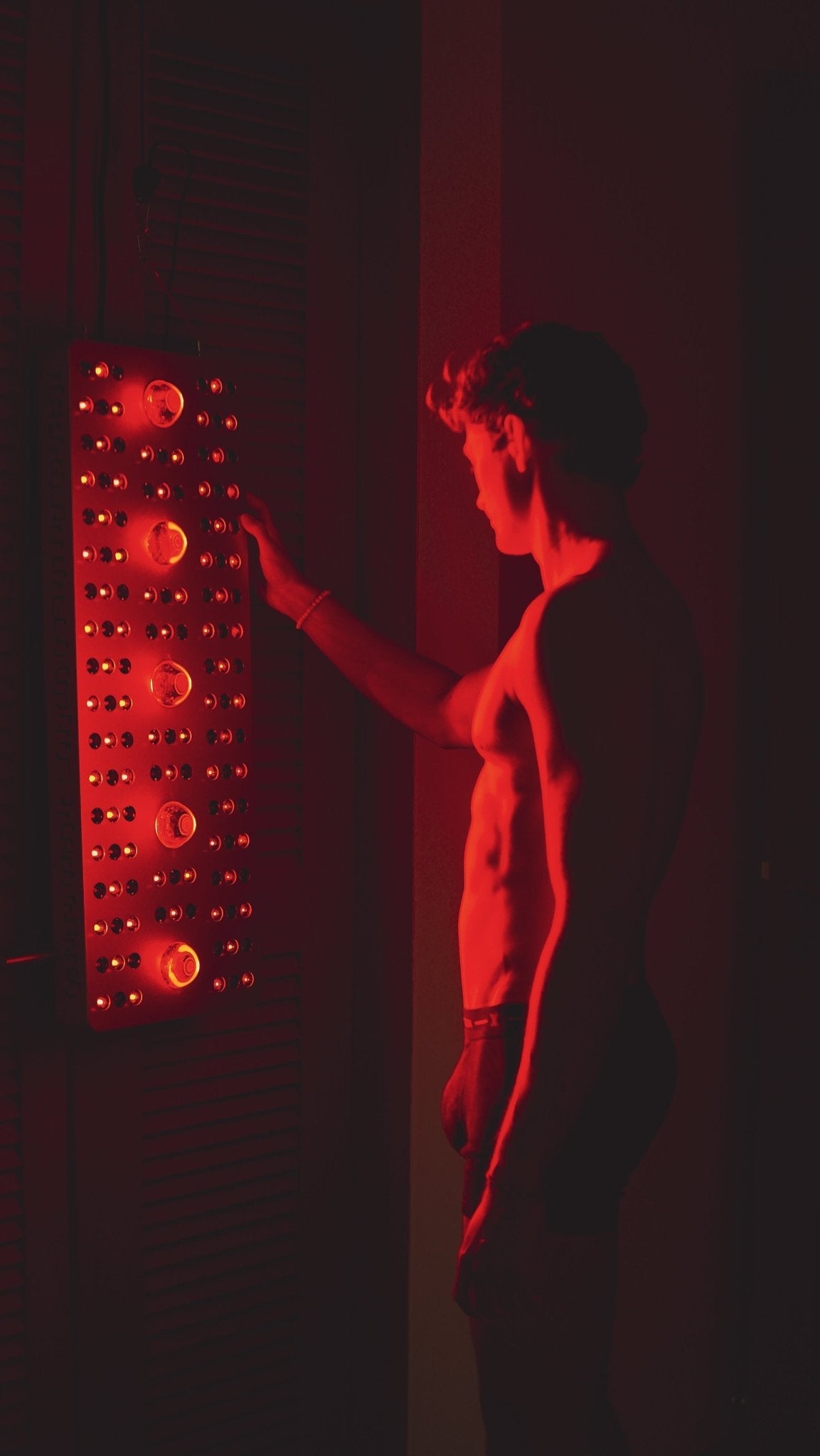 ZeroSink Inferno - Red and Near Infrared Light - Premium Gallery View